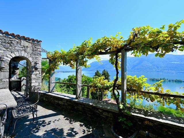 Immobilie kaufen in Porto Ronco, Tessin