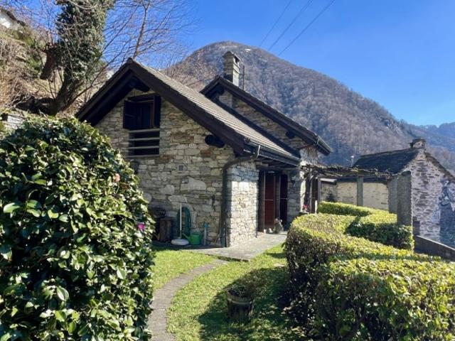 Haus kaufen in Gerra, Verzasca, Tessin