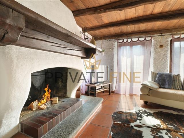 Zweifamilienhaus kaufen in Losone, Tessin