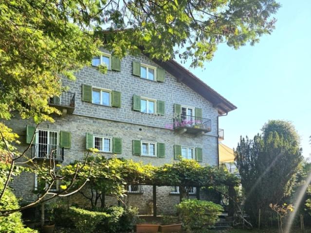 Reihenfamilienhaus kaufen in Minusio, Tessin