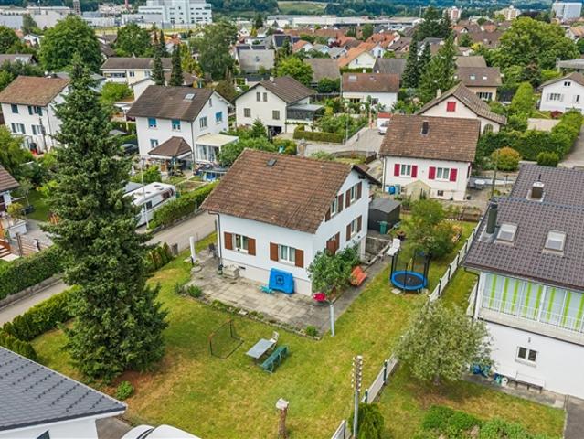 Einfamilienhaus kaufen in Luterbach, Solothurn