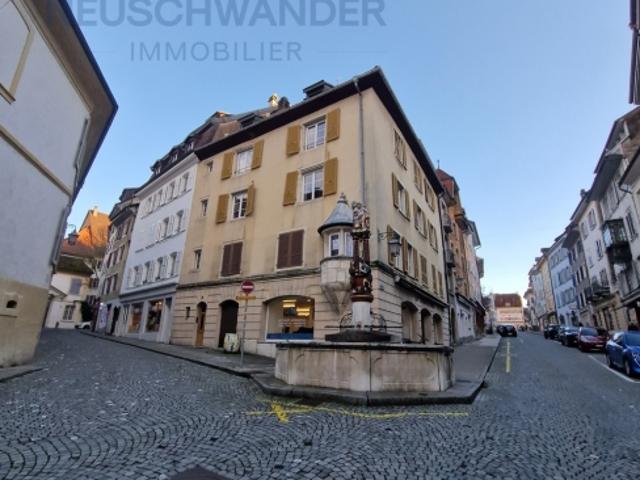 Mehrfamilienhaus kaufen in Porrentruy, Jura