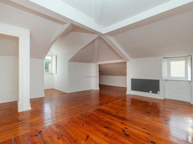Apartamento venda em Estrela, Lisboa