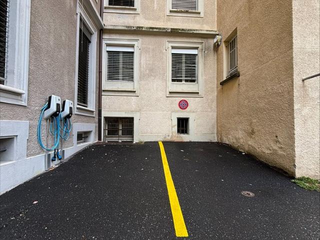 Wohnung mieten in Einigen, Zürich
