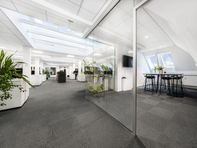 Erhvervsejendom til leje i Kongens Lyngby  , Brøndby