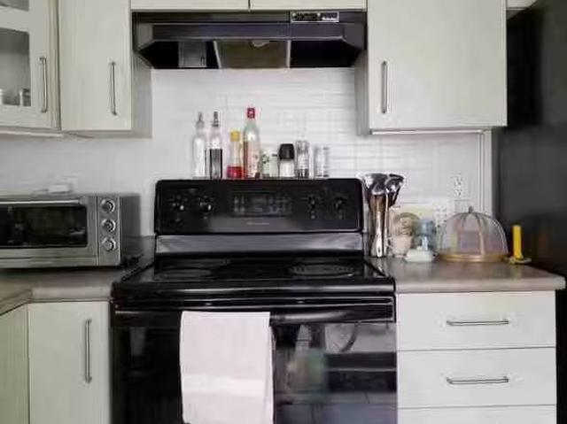 Condo for rent in Port Moody, British Columbia