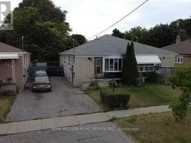 House for rent in Woburn, Ontario