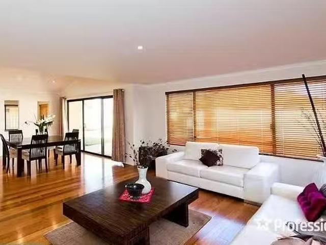 House for rent in Canning Vale, Western Australia