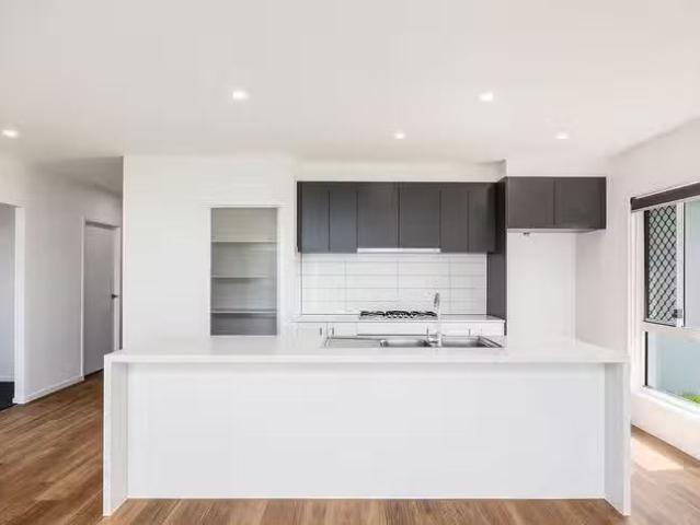House for rent in Nikenbah, Queensland