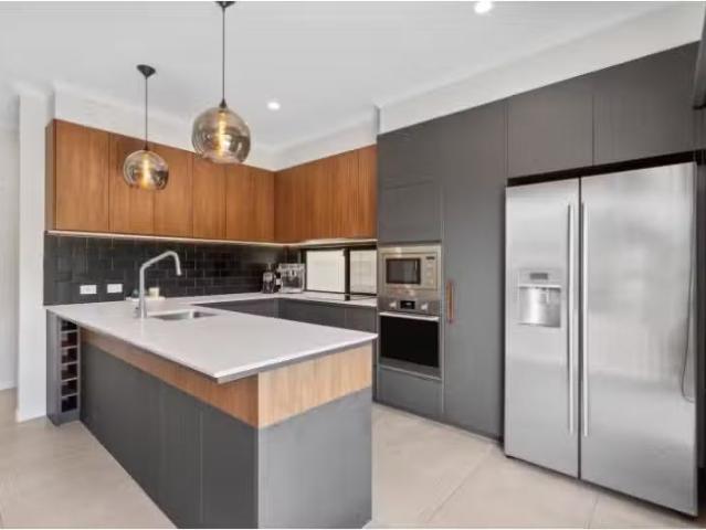 Condo for rent in Toombul, Queensland