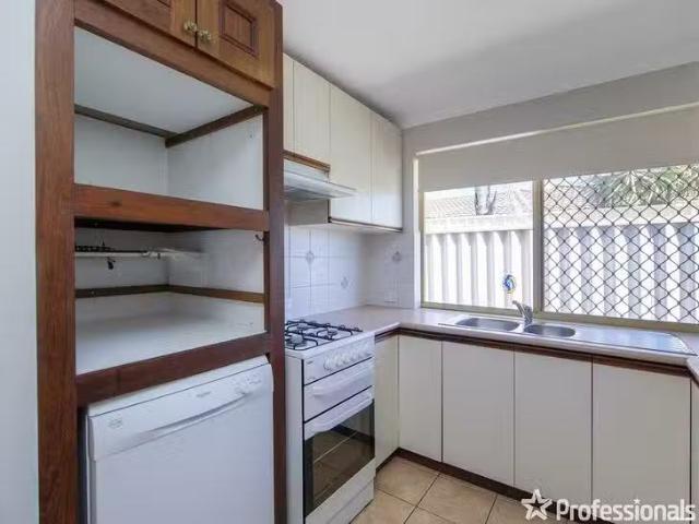 House for rent in High Wycombe, Western Australia