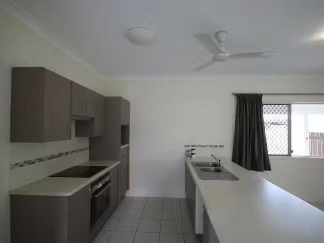 House for rent in Bushland Beach, Queensland