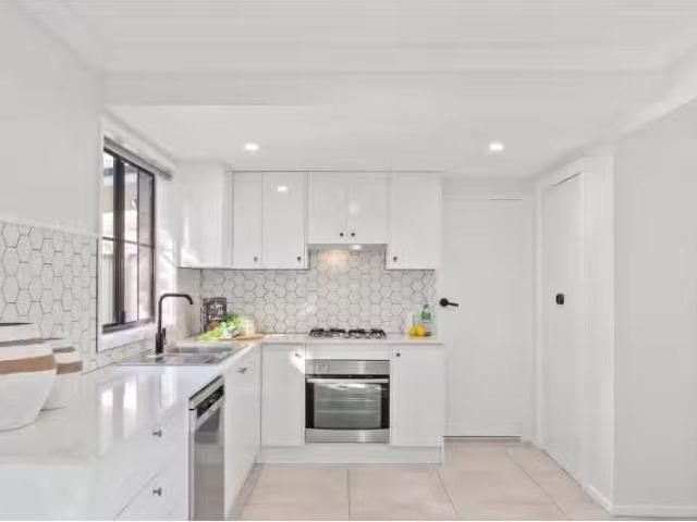 Condo for rent in Bateau Bay, New South Wales