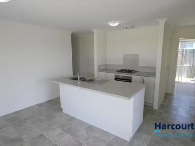 House for rent in Banksia Grove, Western Australia