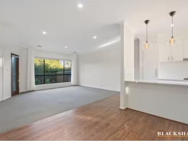 Condo for rent in Casey, Australian Capital Territory