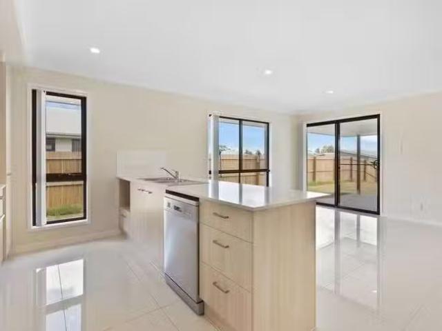 Apartment for rent in Cambooya, Queensland