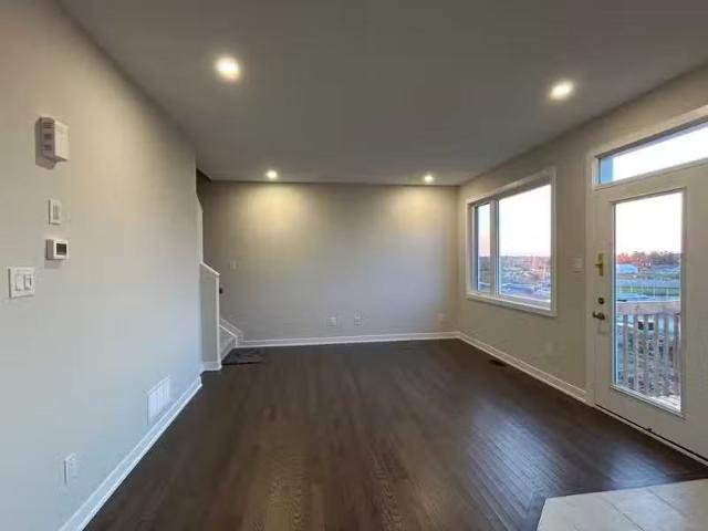 Condo for rent in Mulhurst Bay, Ontario