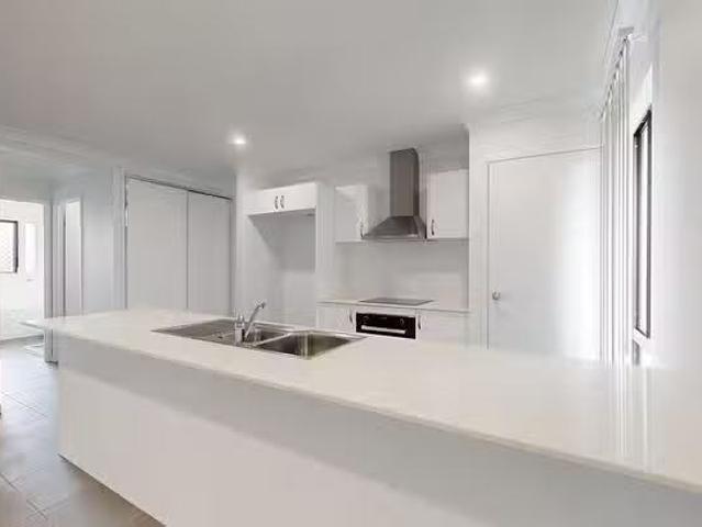 House for rent in Kialla, Victoria