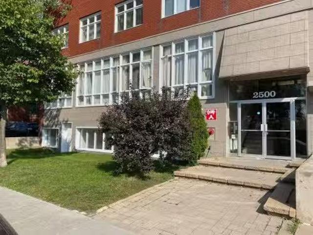 House for rent in Mont-royal, Quebec