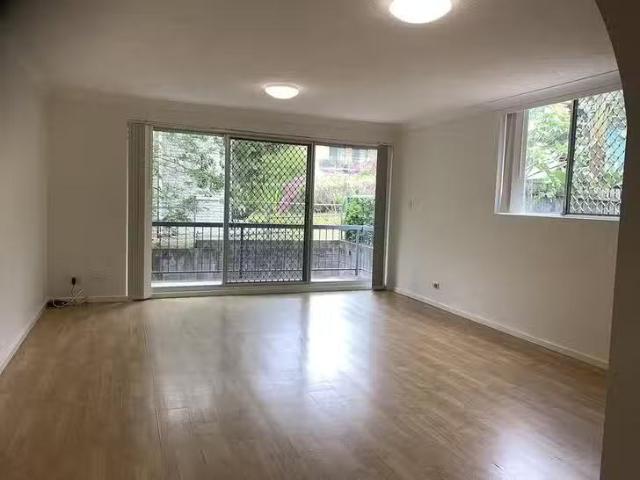 Apartment for rent in Toombul, Queensland