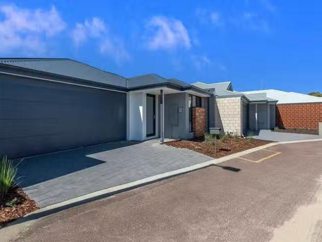 House for rent in Piara Waters, Western Australia