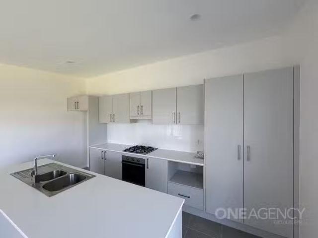 House for rent in Brisbane Grove, New South Wales