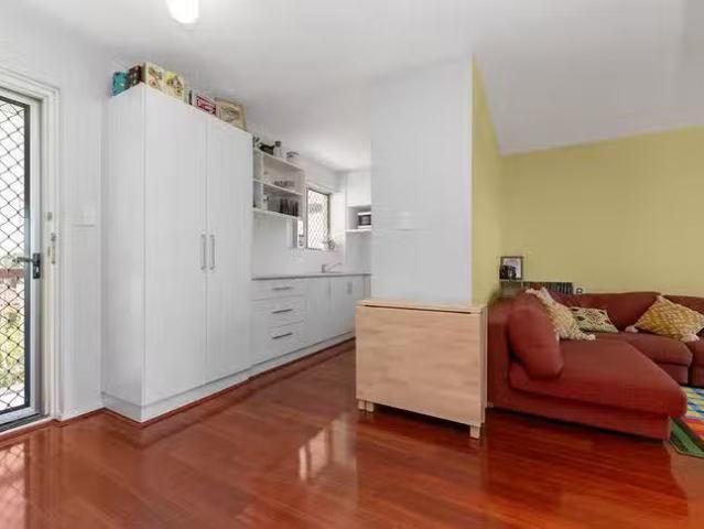 Apartment for rent in Maylands, Western Australia