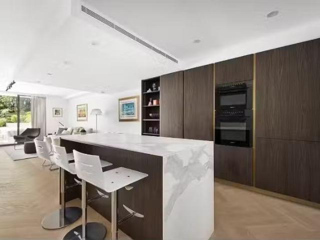 Condo for rent in Sydney, New South Wales