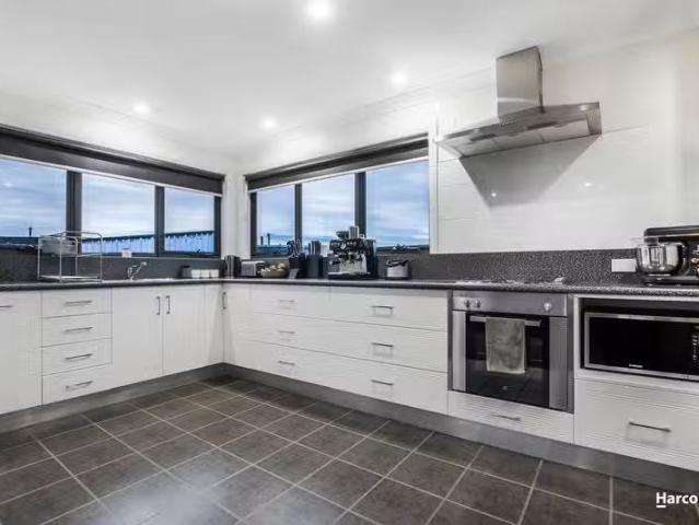 House for rent in Somerset, Tasmania