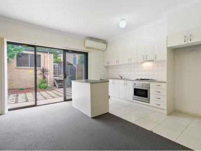 Condo for rent in Sydney, New South Wales