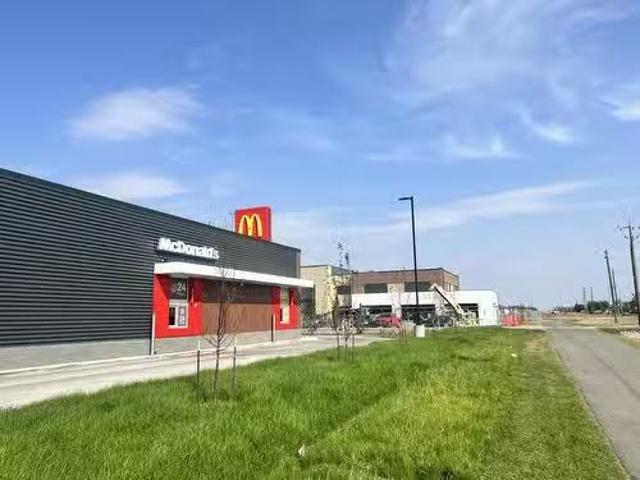 House for rent in Wedgewood, Alberta