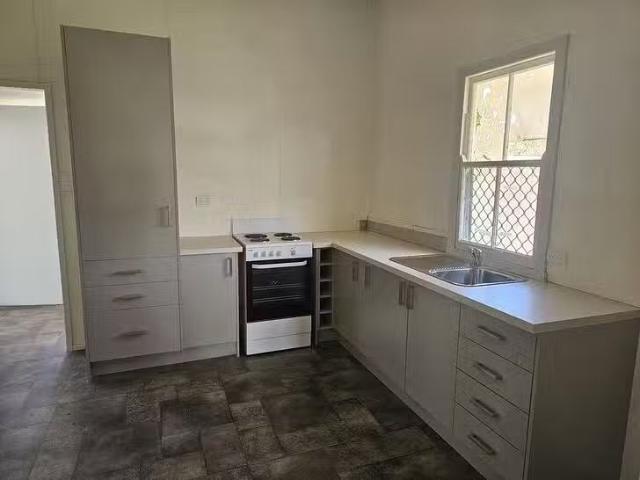House for rent in Southbrook, Queensland