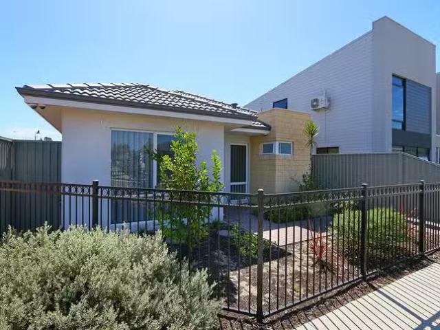 House for rent in Success, Western Australia