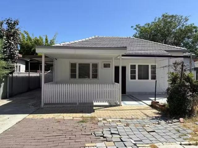 House for rent in Carlisle, Western Australia