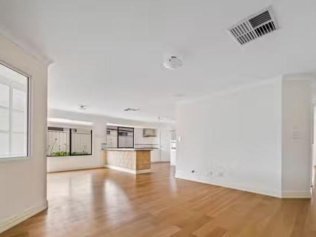 House for rent in Carramar, Western Australia