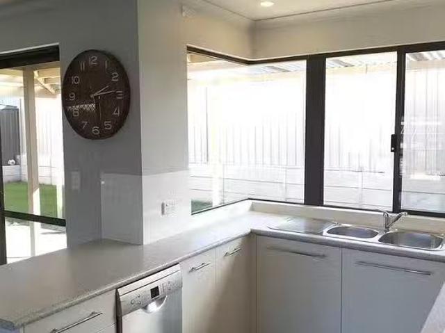 House for rent in Longwarry, Victoria