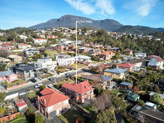 House for sale in Lenah Valley