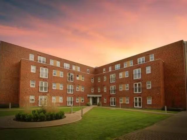 Apartment for rent in Woodside Park, Greater London