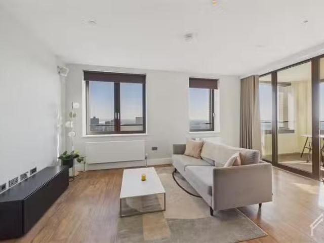 Apartment for rent in Brentford End, Greater London