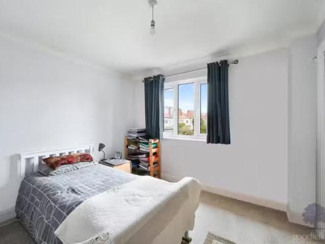 Apartment for rent in London Borough of Merton, Mitcham