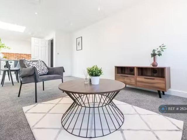 House for rent in Costhorpe, East Midlands