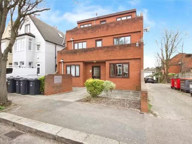 House for rent in Woodford Bridge, Greater London
