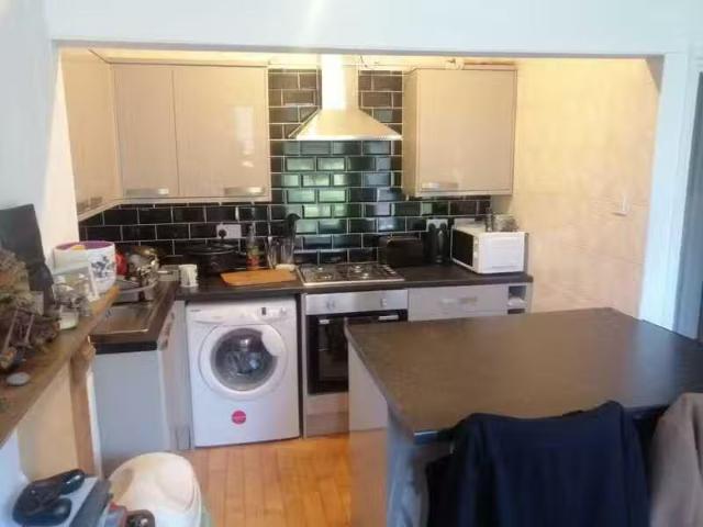 House for rent in Plasnewydd, Falcon Lodge