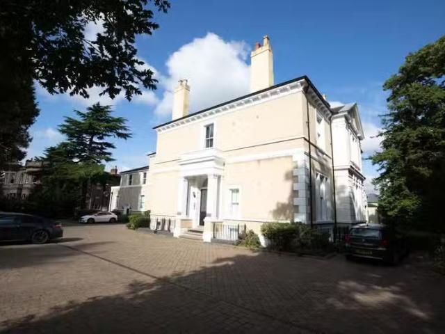 House for rent in Green Close, Warwickshire