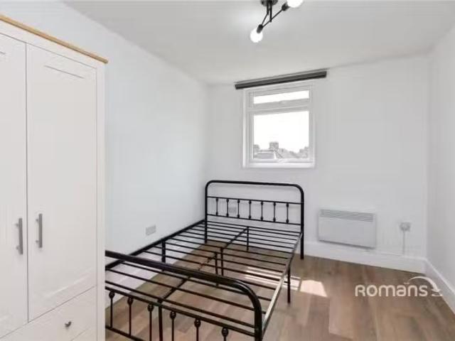 House for rent in Aldershot Road/Woodside Road Allotments, Guildford