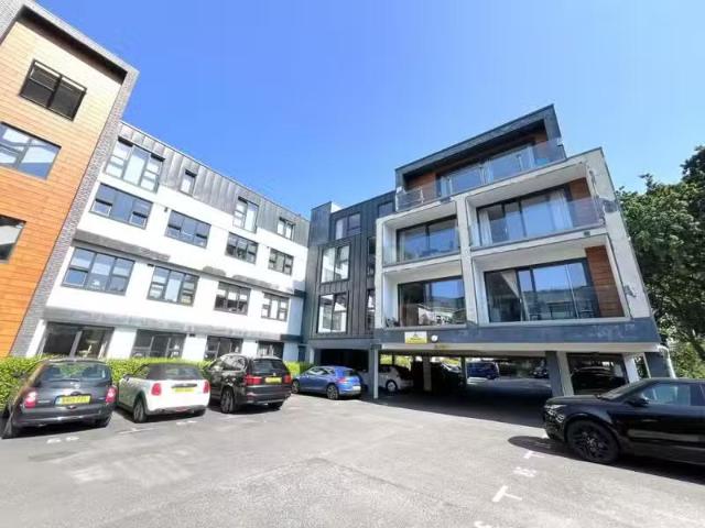 Apartment for rent in Poole