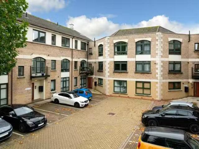 Apartment for rent in Pouchen End, Hertfordshire