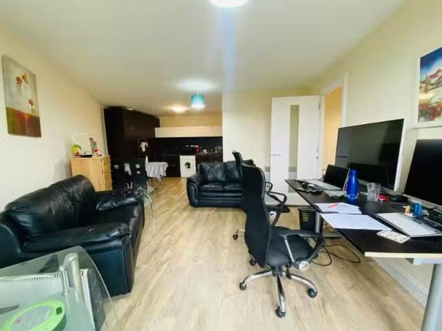 Apartment for rent in Southside, Scotland