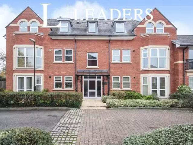 House for rent in Green Close, Warwickshire
