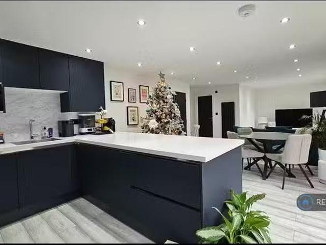 House for rent in Woodford Bridge, Greater London